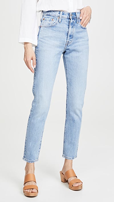 501 skinny jeans front Danielle Walker